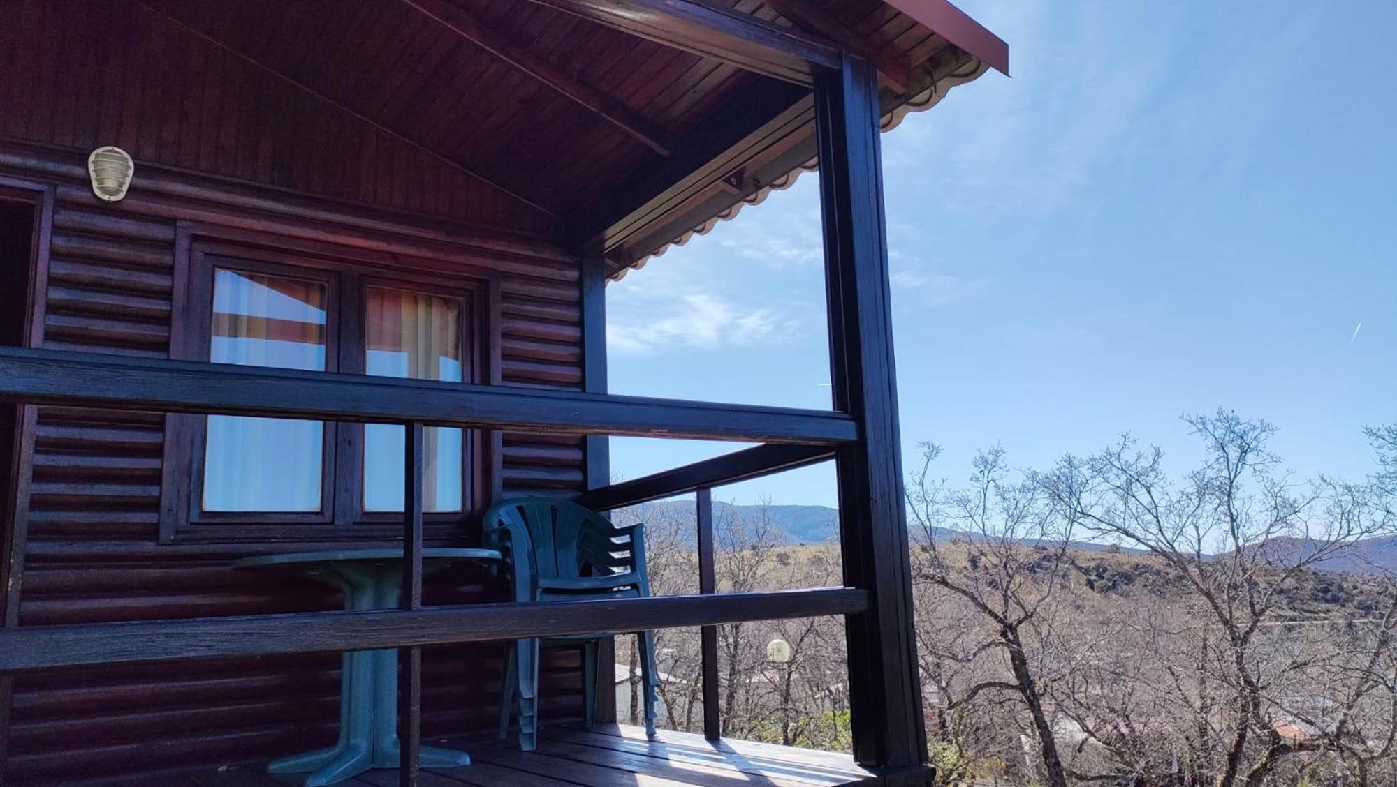 Camping De Cervera De Buitrago Екстериор снимка